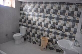 Hotel Sri Krishna Sharvan Nath Nagar, Haridwar 3